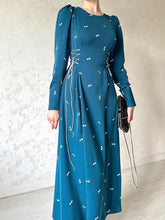Valerie: Floral Print Sleeve Lace Up Long-sleeve Dress