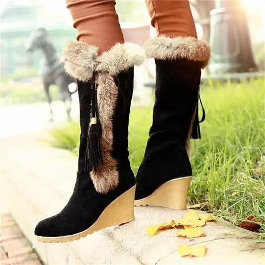 Stylish Black Fur-Trimmed Winter Boots
