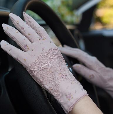 Vintage Roses & Lace Cotton Anti-UV Slip-resistant Wrist Length Driving Gloves (22 Styles)